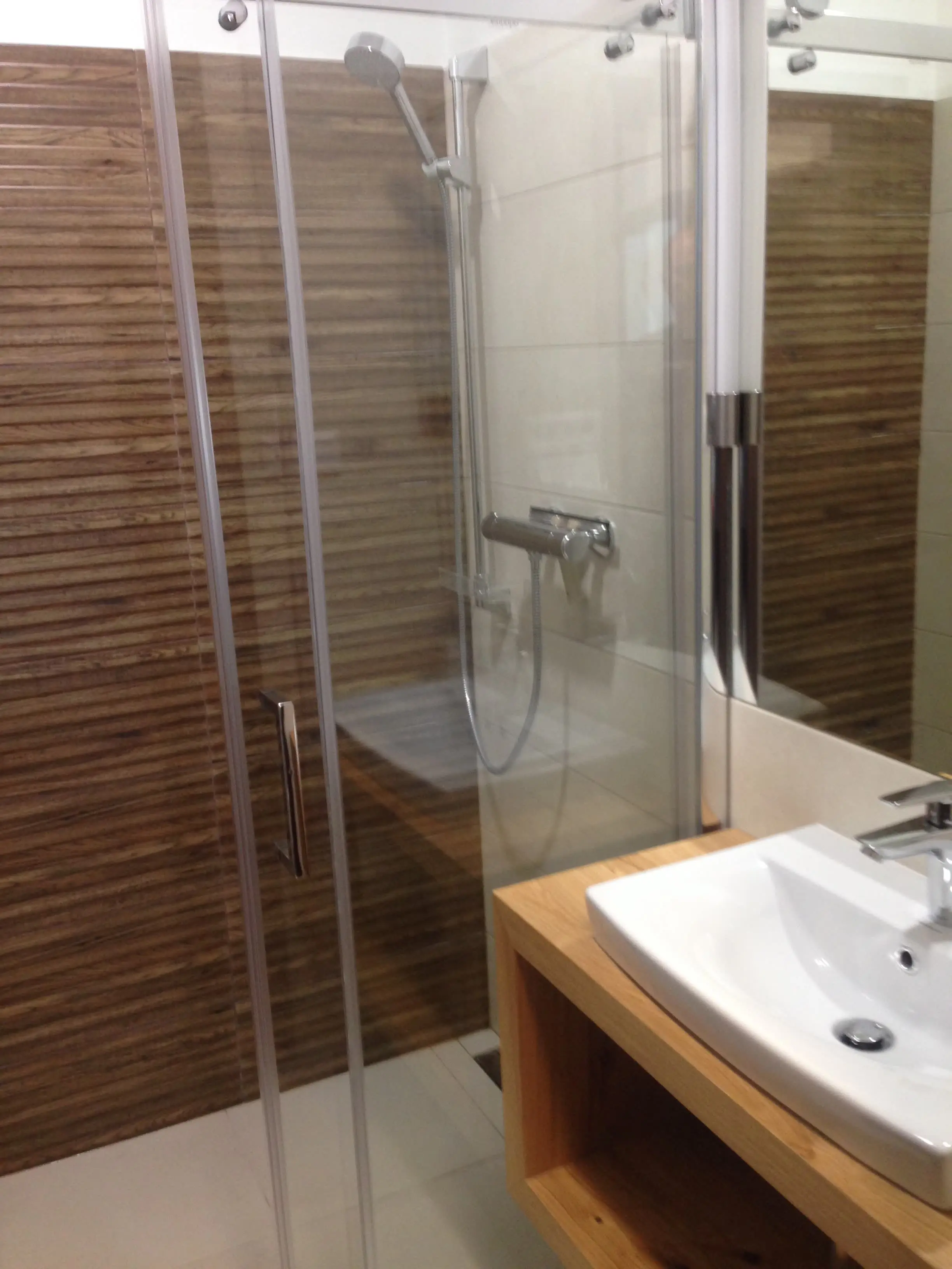 Apartmán 2 – Veľká kúpeľňa
